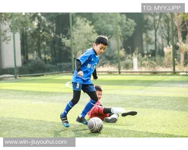 小学足球比赛的精彩瞬间与孩子们的成长故事